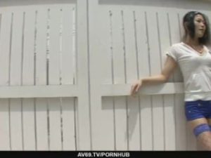 Dirty play with a neighbour leaves Yui Komine with a stretched cunt