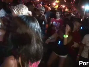 NIGHT CLUB FLASHERS 17 – Scene 2