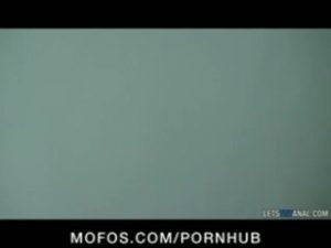 Horny big-booty girlfriend Krystal is convinced to try anal sex