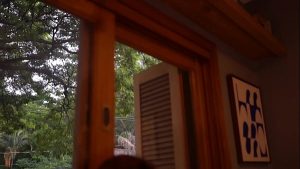 Filme caseiro da ninfeta gravando com dois tarados cai na net – Completo no RED
