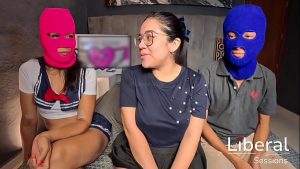 amateur chica unicornio debuta para ganar dinero y le gusta